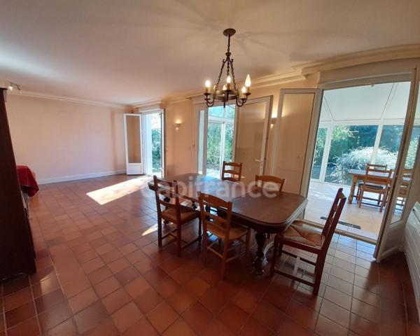 Maison à vendre sur sous-sol total - secteur Plogonnec - Surface habitable 134 m2 - 6 pièces- 4 chambres - 1 bureau- véranda- jardin-parcelle de 2794 m2