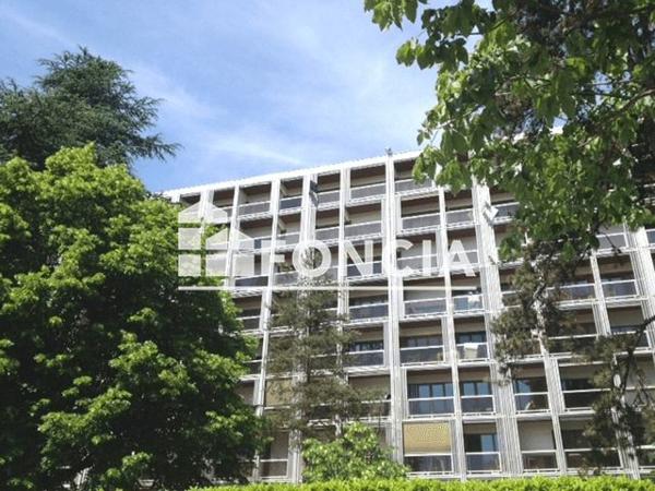 Location Appartement 3 pièces 81.27 m² - 51 AVENUE ROCKFELLER Lyon 69003