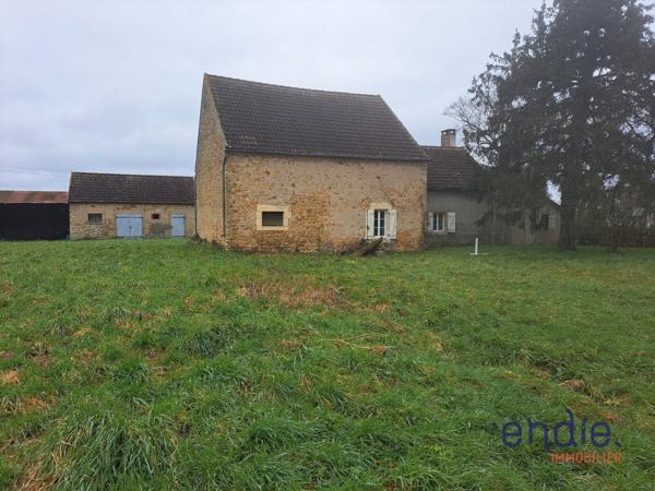 VENTE : maison de 4 pièces  à LURCY LEVIS