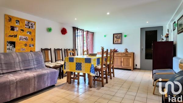 Maison traditionnelle 7 pièces de 150 m² à Bonson (42160)