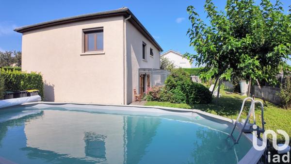 Maison traditionnelle 7 pièces de 150 m² à Bonson (42160)