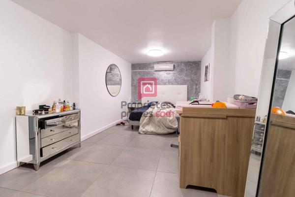 Le Pontet 84130: Villa avec piscine 4 chambres 240 m2, 1200m2 de terrain