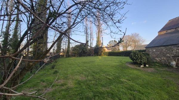 Maison à vendre à Saint-Sauveur dans le Finistère (29400), ref : 29088-32