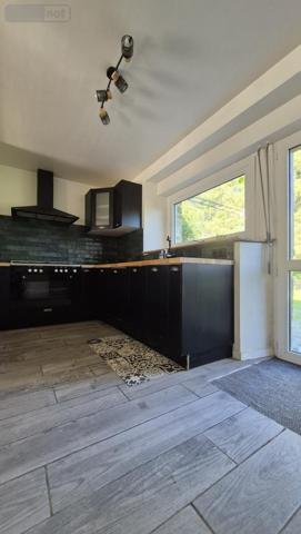 Maison à vendre à Saint-Sauveur dans le Finistère (29400), ref : 29088-32