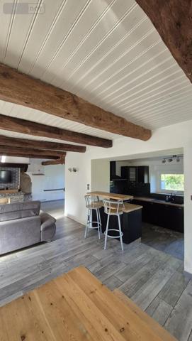 Maison à vendre à Saint-Sauveur dans le Finistère (29400), ref : 29088-32