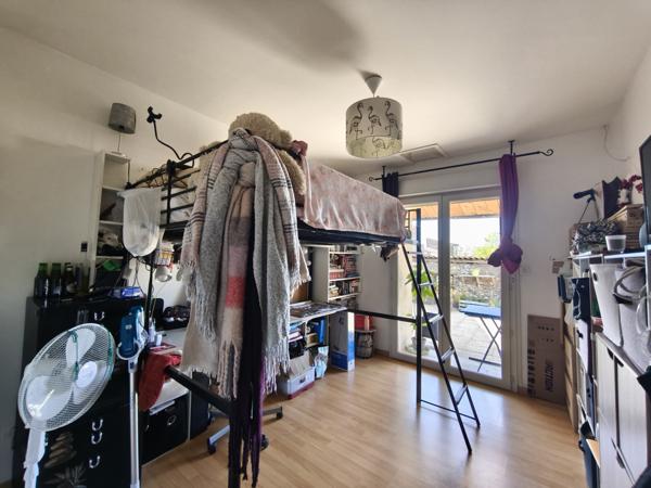 Adissan (34230) Maison vigneronne T6 de 200m2 avec terrasse et garage