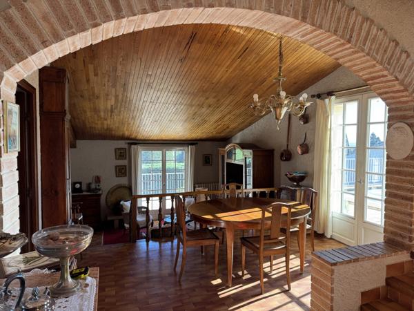 Villeneuve-lès-Avignon (30400) Villa avec vue