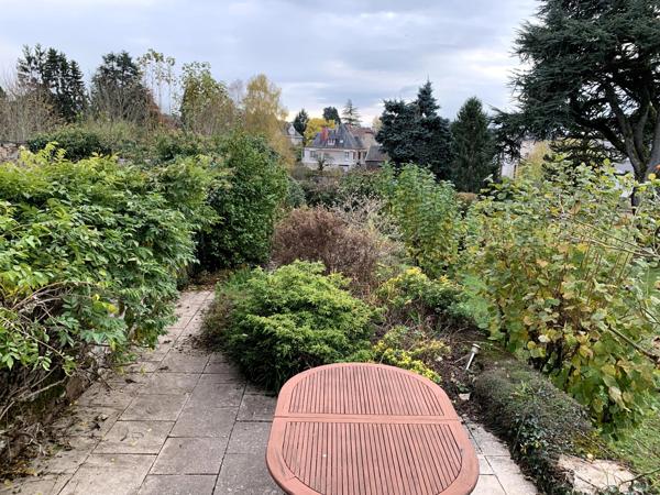 Maison de ville habitable de suite de 10 pièces BOURGANEUF (23)