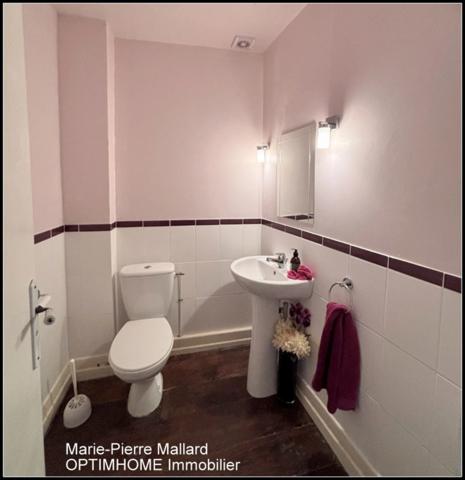 Maison de ville habitable de suite de 10 pièces BOURGANEUF (23)