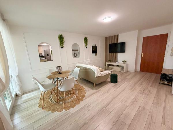 Appartement Vaureal 2 pièce(s) 44.90 m2 189 900 € **  - Référence  2299