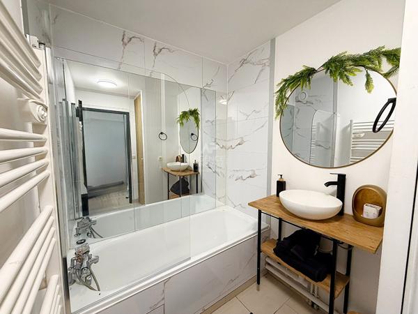 Appartement Vaureal 2 pièce(s) 44.90 m2 189 900 € **  - Référence  2299