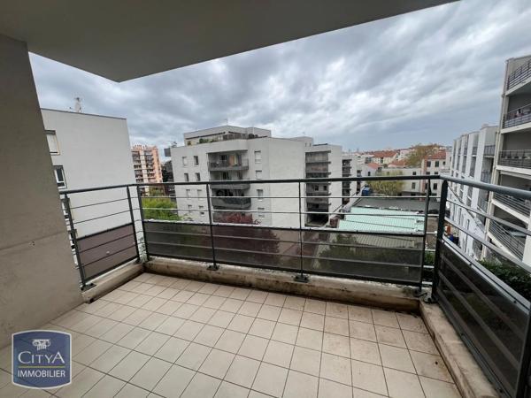 Appartement à louer 3 pièces 64.3m² Villeurbanne (69100)