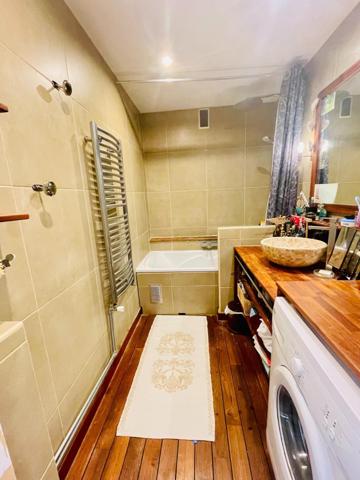 APPARTEMENT T4 DE 74m2 A 3 MN A PIED DU RER C