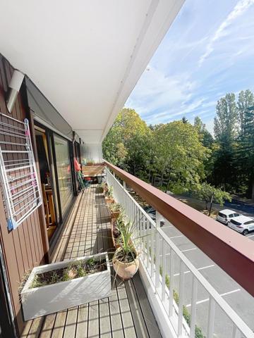 APPARTEMENT T4 DE 74m2 A 3 MN A PIED DU RER C