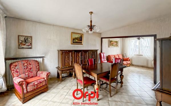 Maison à vendre    5 pièces •  Estivareilles