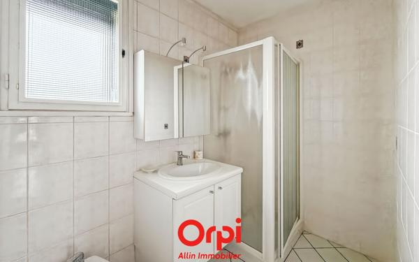 Maison à vendre    5 pièces •  Estivareilles