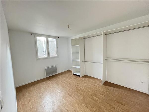 Maison à louer 704 € CC Toulouse 3 p 61 m² DPE E