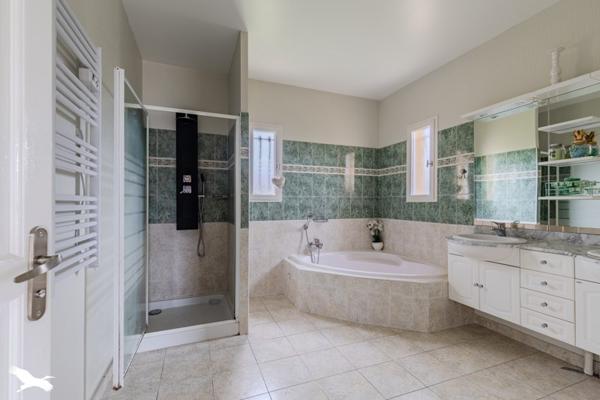 Maison à vendre |  Lamothe-Montravel |  4 pièces | 120 m²