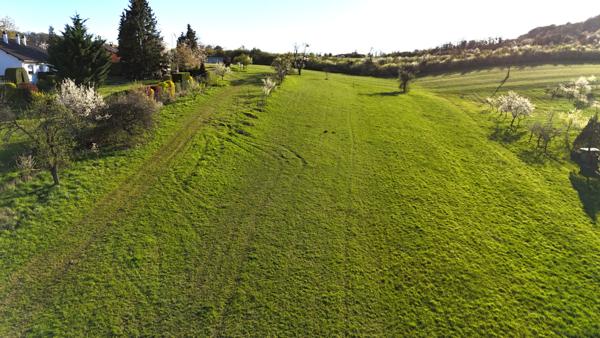 Terrain constructible de 46 ares 40 ca - libre de tout constructeur