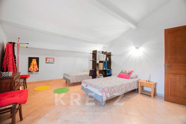 Appartement Duplex de 220m2 - Jardin et Piscine