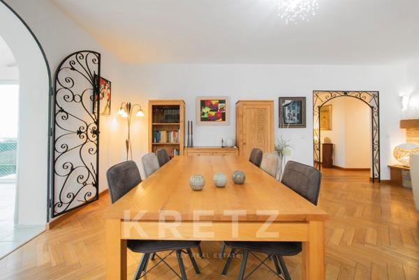 Appartement Duplex de 220m2 - Jardin et Piscine