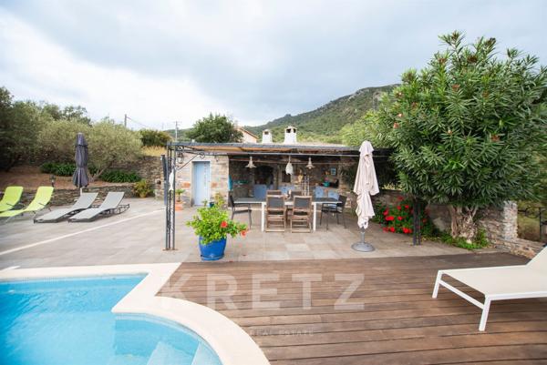 Appartement Duplex de 220m2 - Jardin et Piscine