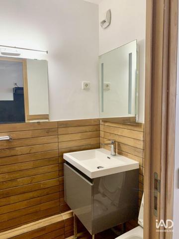 Location studio 29 m² Saint-Denis