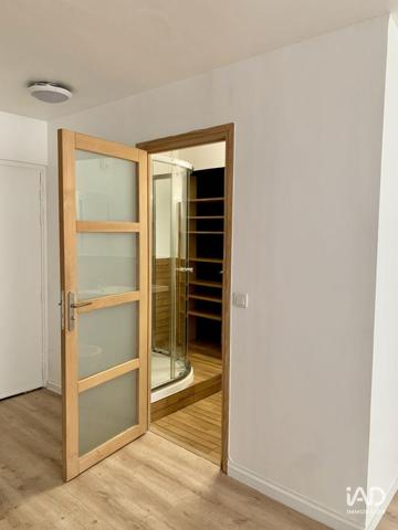 Location studio 29 m² Saint-Denis