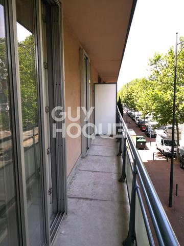 GRAND APPARTEMENT TYPE 3 TRAVERSANT BALCON CAVE TOULOUSE METRO TRAMWAY ET GARE DES ARENES