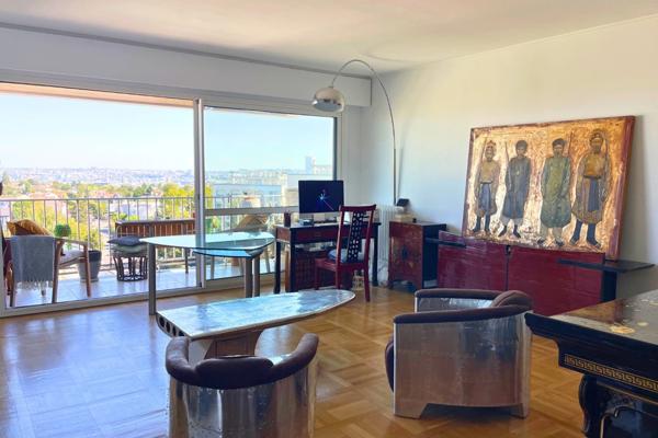 92380 GARCHES – PROCHE SAINT-CLOUD - 3 PIECES 79 m2 - TERRASSE 7 m2 – LUMINEUX - VUE EXCEPTIONNELLE