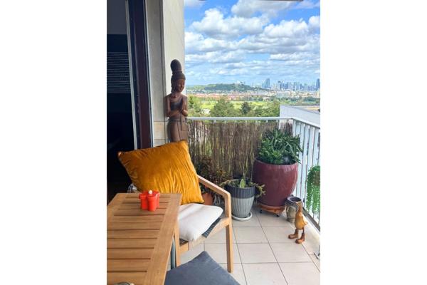 92380 GARCHES – PROCHE SAINT-CLOUD - 3 PIECES 79 m2 - TERRASSE 7 m2 – LUMINEUX - VUE EXCEPTIONNELLE