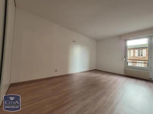 Appartement à louer 3 pièces 90.85m² Mâcon (71000)