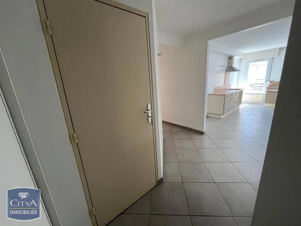Appartement à louer 3 pièces 90.85m² Mâcon (71000)