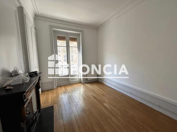 Location Appartement 3 pièces 102.32 m² - 63 AVENUE JEAN JAURES Lyon 69007