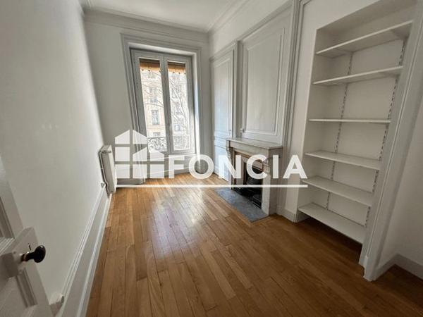 Location Appartement 3 pièces 102.32 m² - 63 AVENUE JEAN JAURES Lyon 69007
