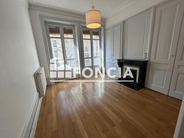 Location Appartement 3 pièces 102.32 m² - 63 AVENUE JEAN JAURES Lyon 69007