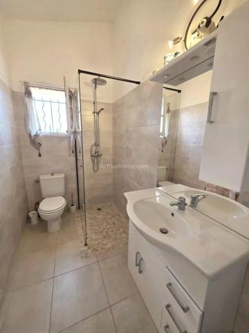 Vente                                                      Villa
                        
                     6 pièces                      185 m2                     à Draguignan