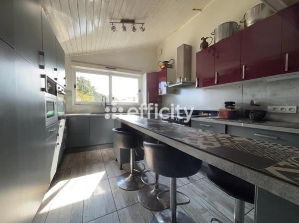 Maison 5 pièces - 192 m²