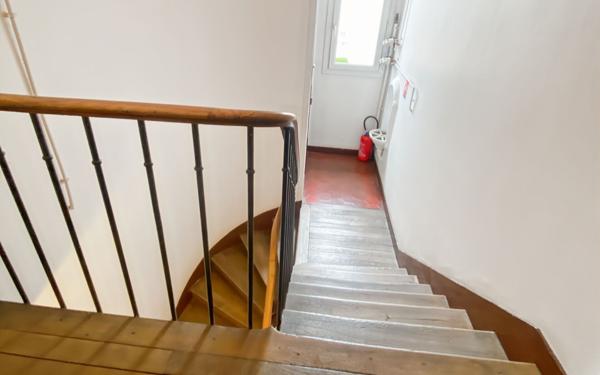 Appartement à vendre    2 pièces • 28 m2 Saint-Denis