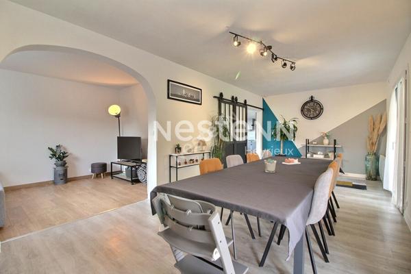 Diemoz: Maison de type 5 avec garage et piscine sur 1000 m² au calme.