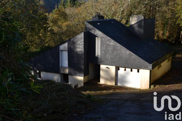 Maison d’architecte 5 pièces de 200 m² à Châteaulin (29150)