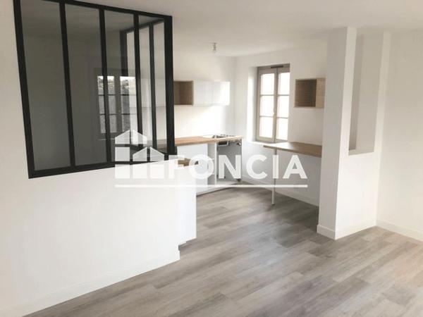 Location Studio 35.12 m² - 2 RUE BRETONNEAU Amboise 37400