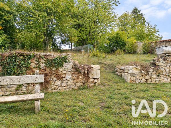 Maison à vendre 10 pièces 231 m² Saint-Laurent-de-Céris