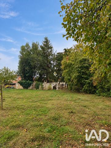 Maison à vendre 10 pièces 231 m² Saint-Laurent-de-Céris