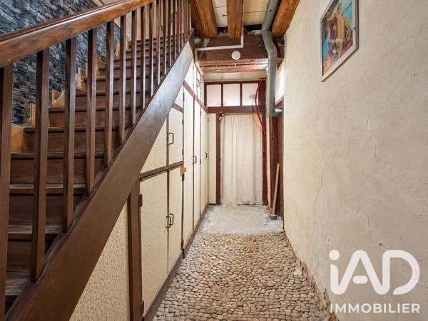 Maison à vendre 10 pièces 231 m² Saint-Laurent-de-Céris