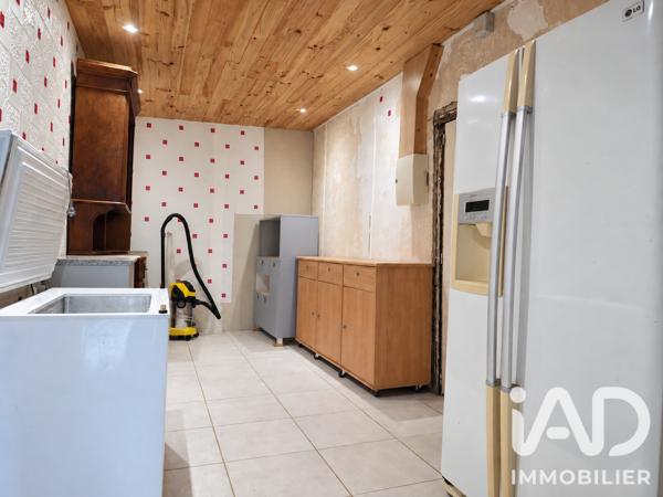 Maison à vendre 10 pièces 231 m² Saint-Laurent-de-Céris