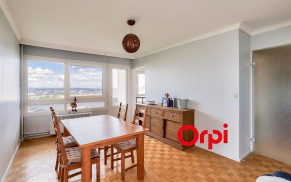 Appartement à vendre    4 pièces • 91,68 m2 Pierre-Bénite