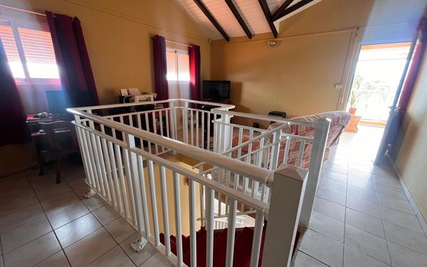 Maison à vendre    5 pièces • 193,85 m2 Sainte-Anne