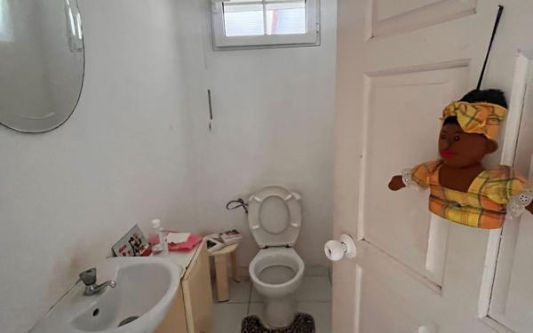 Maison à vendre    5 pièces • 193,85 m2 Sainte-Anne