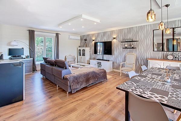 A VENDRE à DRAGUIGNAN - Maison rénovée avec appartement indépendant